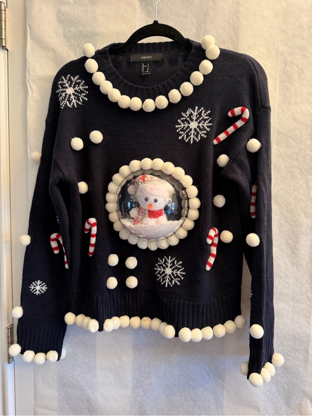 Forever 21 Black Holiday Pom-Pom 3D Snow Globe Sweater Sz-M. WNTR